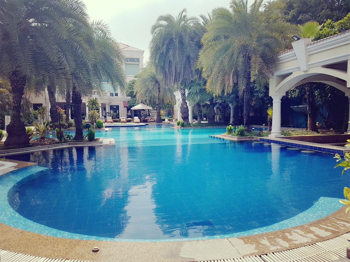 The Palms Town & Country Club - Resort Gurgaon Esterno foto